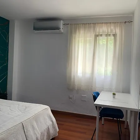 Sofocles Holidays Teatinos A Apartment