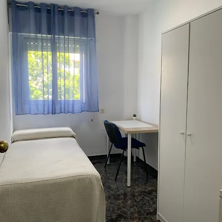 Apartment Sofocles Holidays Teatinos A Malaga