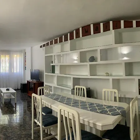 Sofocles Holidays Teatinos A Appartement *