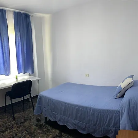 Apartamento Sofocles Holidays Teatinos A *